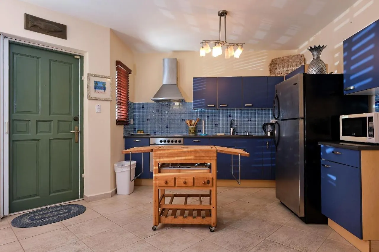 棕榈滩New Listing! Palma Real 69别墅 度假居 棕榈滩